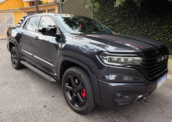 RAM RAMPAGE 2.0 HURRICANE 4 TURBO GASOLINA R/T 4X4 AUTOMÁTICO